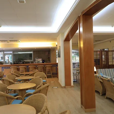 Ξενοδοχείο Dwo Les Palmeres 4*