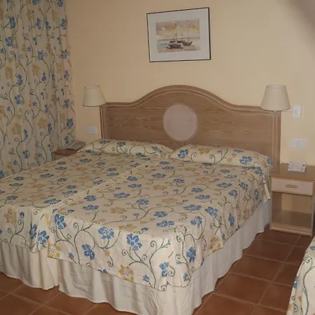Dwo Les Palmeres Καλέλα