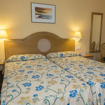 Ξενοδοχείο Dwo Les Palmeres 4*